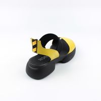 Жёлтые кожаные босоножки на чёрной спортивной подошве, Жёлтый, 37