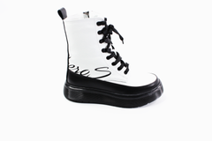 Купити Шкіряні білі зимові черевики на поліуретановій товстій підошві Masheros