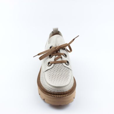 Купити Жіночі бежеві перфоровані туфлі на шнурках GUERO