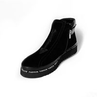 Жіночі замшеві короткі черевики на низькій рівній легкій підошві , Черный, 35
