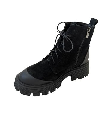 Купить Зимние чёрные замшевые ботинки с оригинальным носком и пяткой из матовой кожи Marcco